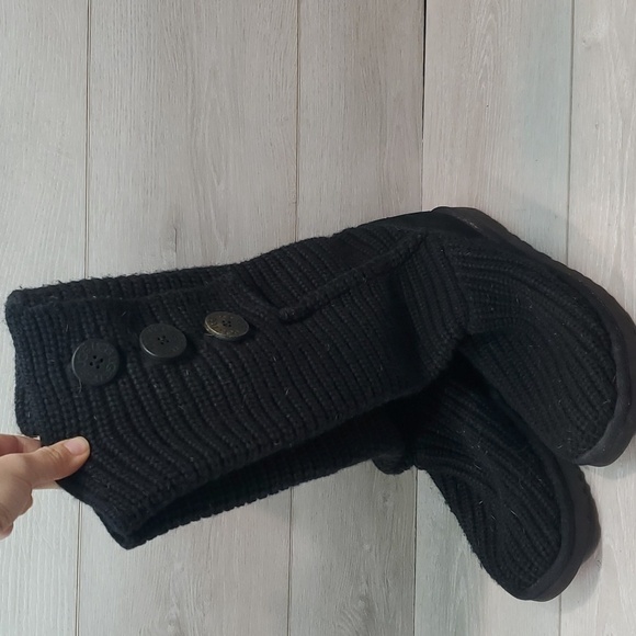 Ugg Australia Women Sweater Cardi Boots shoes sz 8 - Picture 1 of 11
